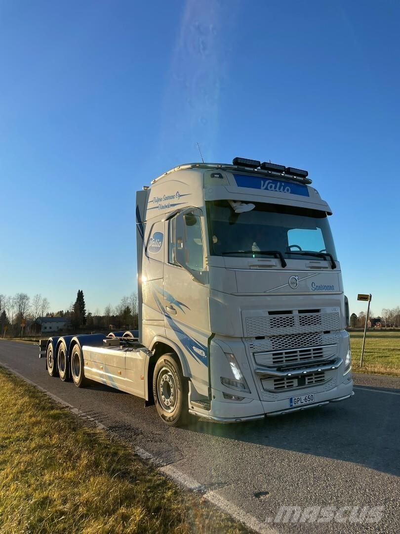 Volvo FH 540 8x4 Chassis Cab trucks