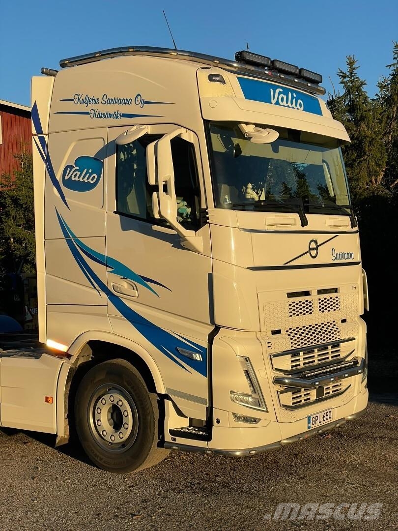 Volvo FH 540 8x4 Chassis Cab trucks