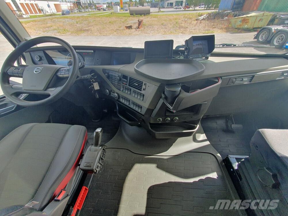 Volvo FH 6x2 -14 Camiones con caja de remolque