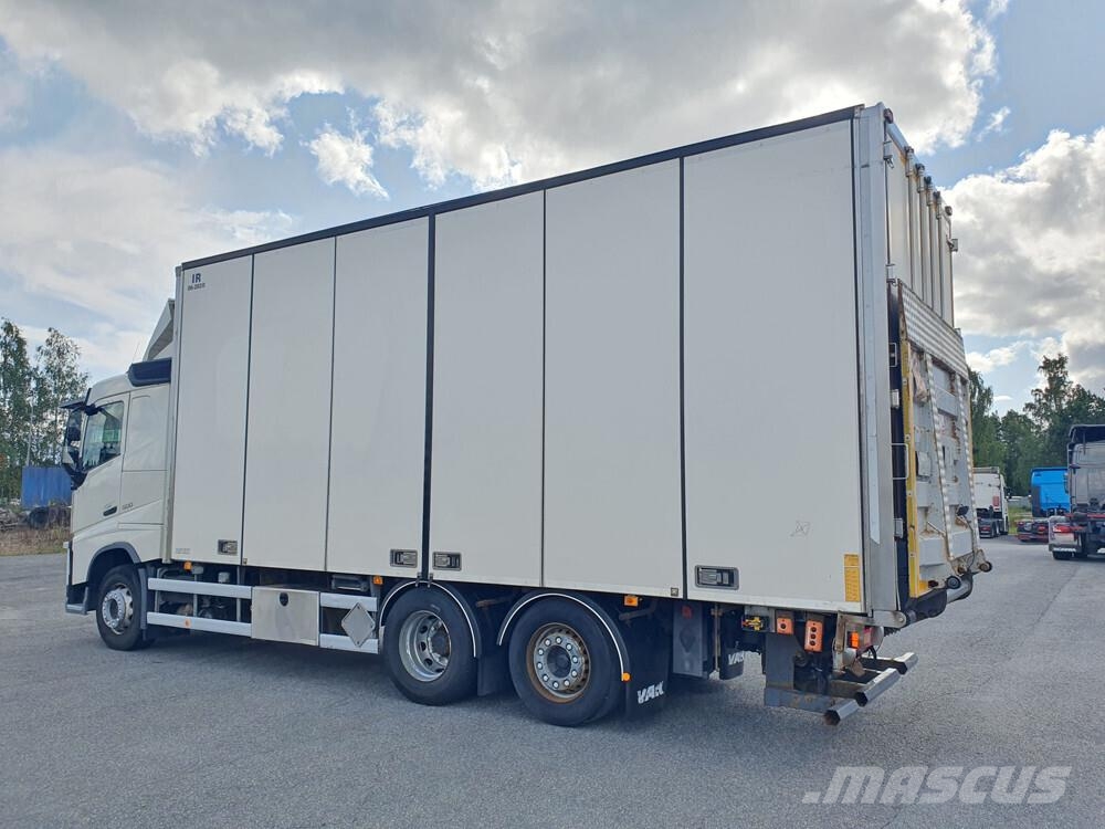 Volvo FH 6x2 -14 Camiones con caja de remolque