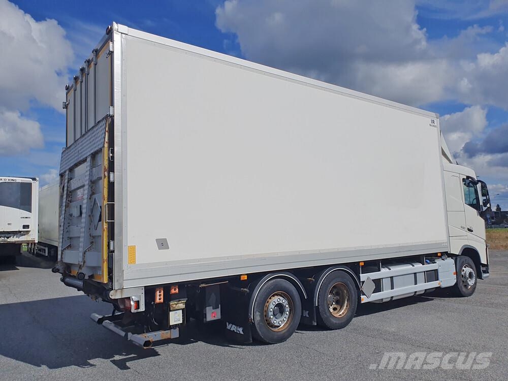 Volvo FH 6x2 -14 Camiones con caja de remolque