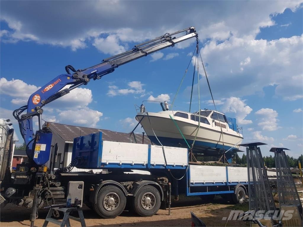 Volvo FH12, PM Group Nosturi, PPV-Lavetti Vlakke laadvloer met kraan