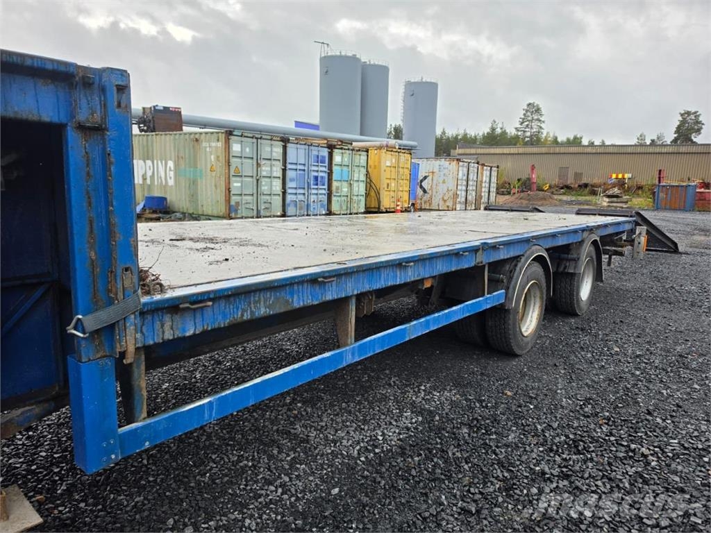 Volvo FH12, PM Group Nosturi, PPV-Lavetti Vlakke laadvloer met kraan