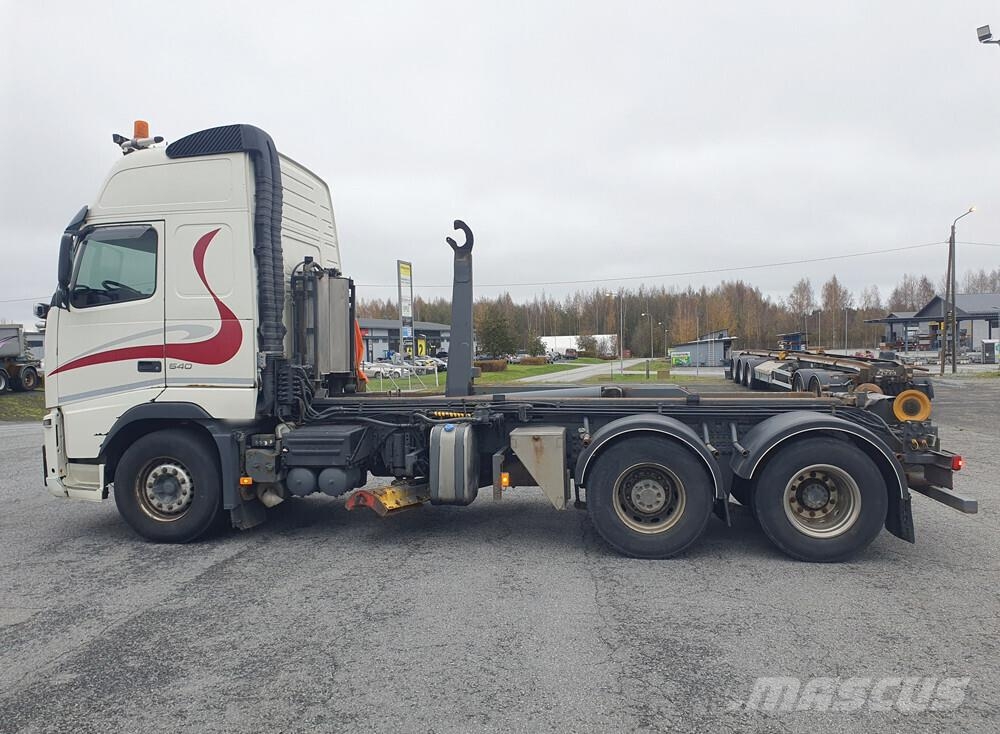 Volvo FH13 6x2 -10 Camiões Municipais / Uso Geral