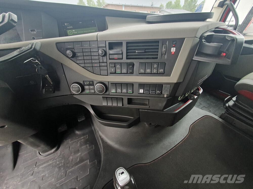Volvo FH13 6x2 -18 Camiones portacontenedores