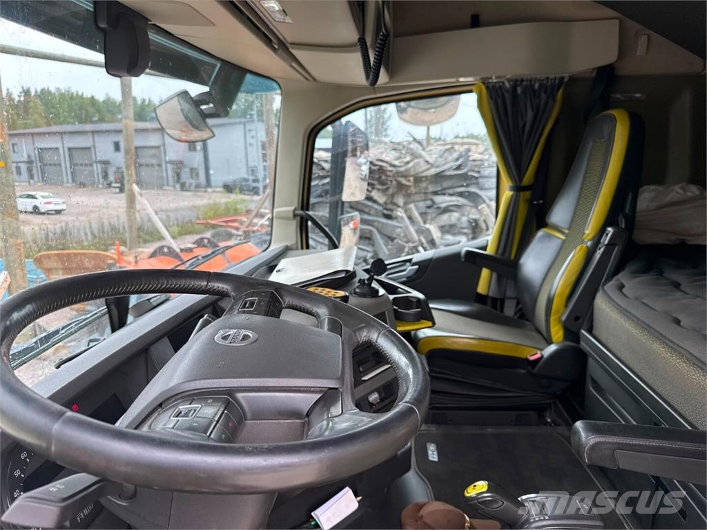 Volvo FH16 750 + SIIMET T612-7 Vilcēji