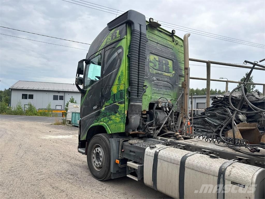 Volvo FH16 750 + SIIMET T612-7 Vilcēji