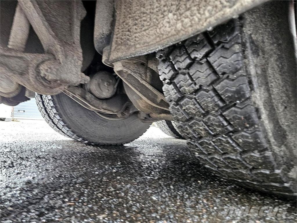 Volvo FH16 8X4 Koukkuauto 工程吊钩车