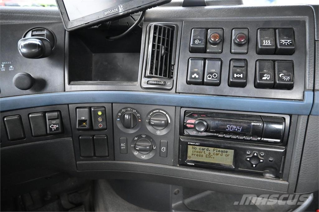 Volvo FH400 8x2 vm. 2016 nosturilla Camiones grúa