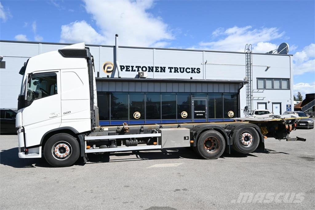 Volvo FH500 6x2 konttialusta Camiones con chasís y cabina