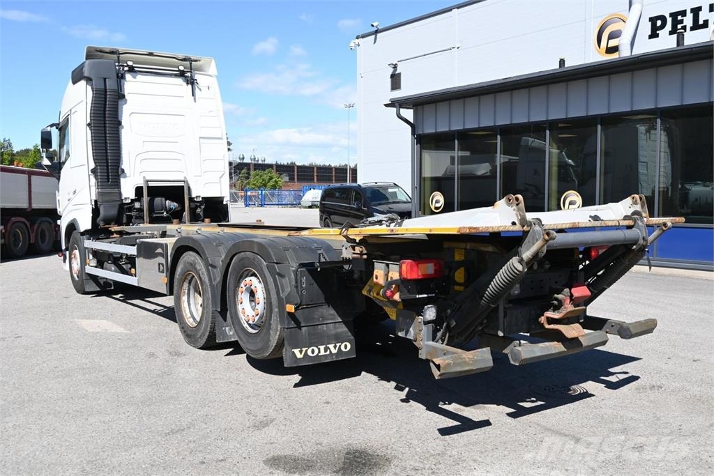 Volvo FH500 6x2 konttialusta Camiones con chasís y cabina