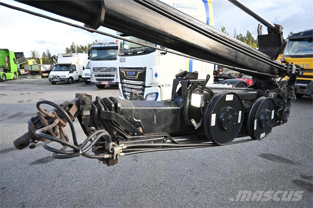 Volvo FH500 8x4*4 Tridem 起重车