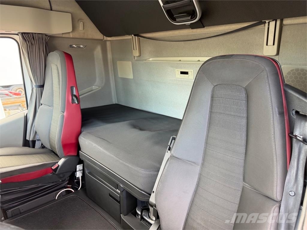 Volvo FH500XL kääntyvä väliteli وحدات الجر