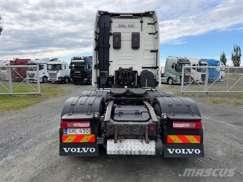 Volvo FH500XL kääntyvä väliteli وحدات الجر