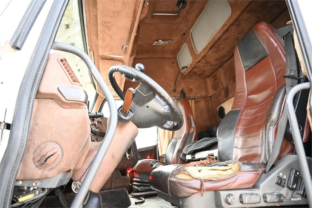 Volvo FH540 8x4 Savivarčių priekabų vilkikai