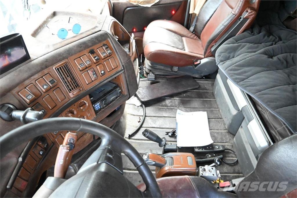 Volvo FH540 8x4 Savivarčių priekabų vilkikai