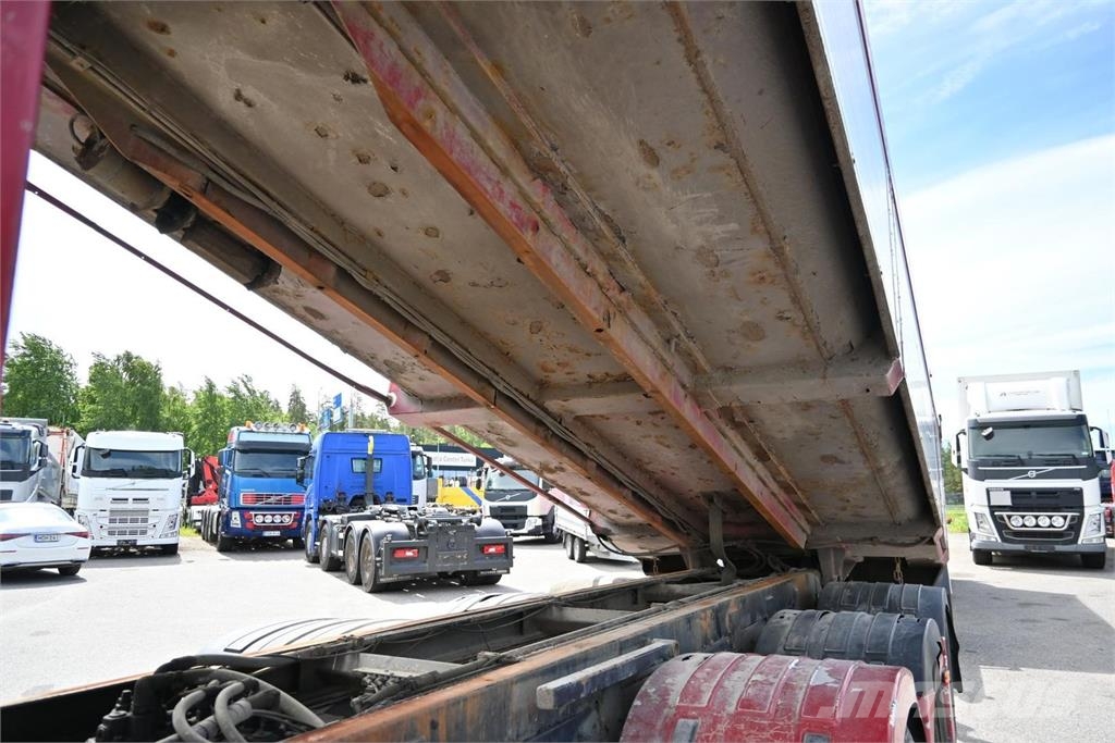 Volvo FH540 8x4 Savivarčių priekabų vilkikai
