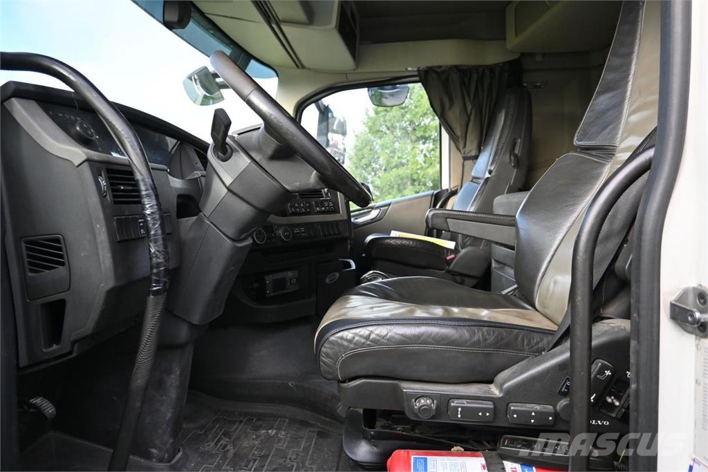 Volvo FH540 8x4*4 ADR Otros camiones