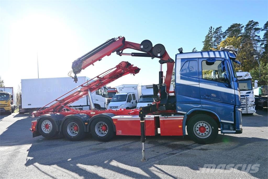 Volvo FH540 8x4*4 HMF2820K5 (2024) 起重车