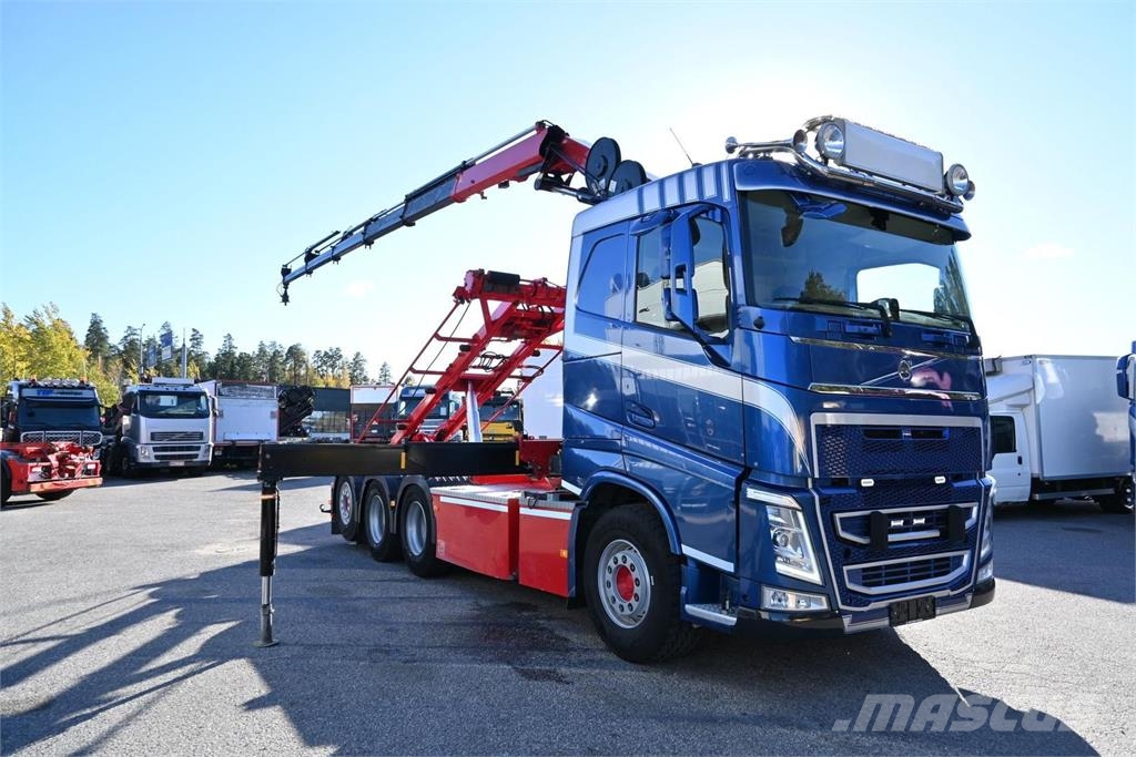 Volvo FH540 8x4*4 HMF2820K5 (2024) 起重车