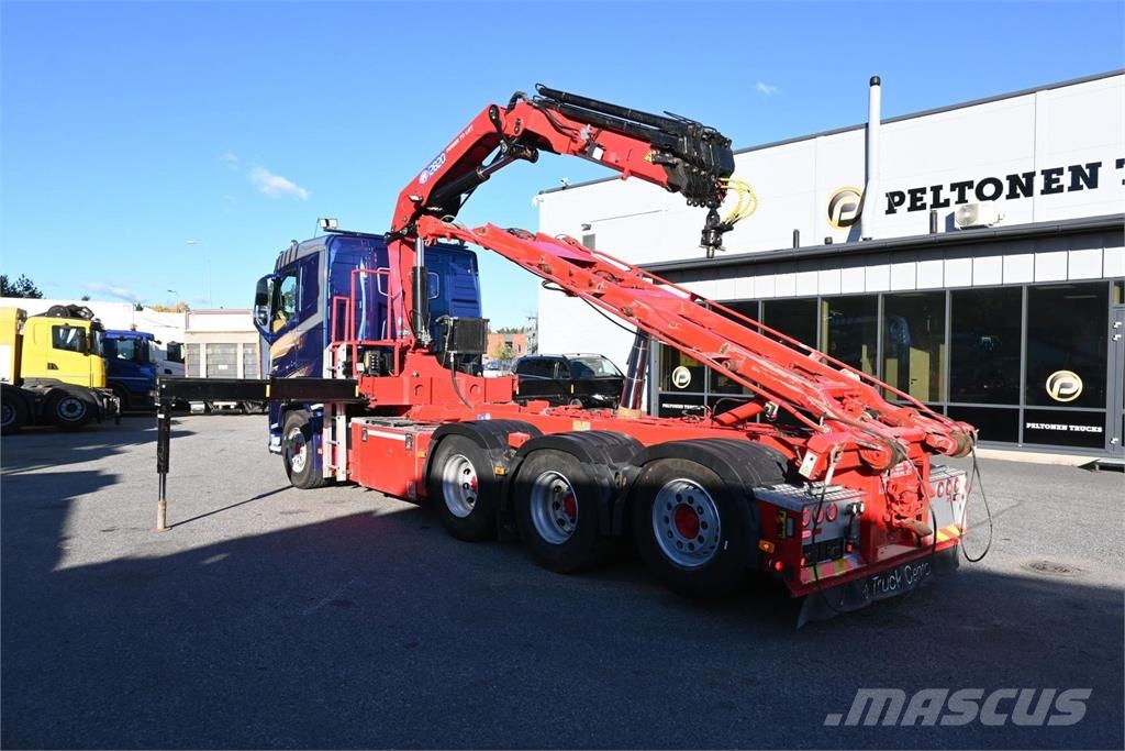 Volvo FH540 8x4*4 HMF2820K5 (2024) 起重车