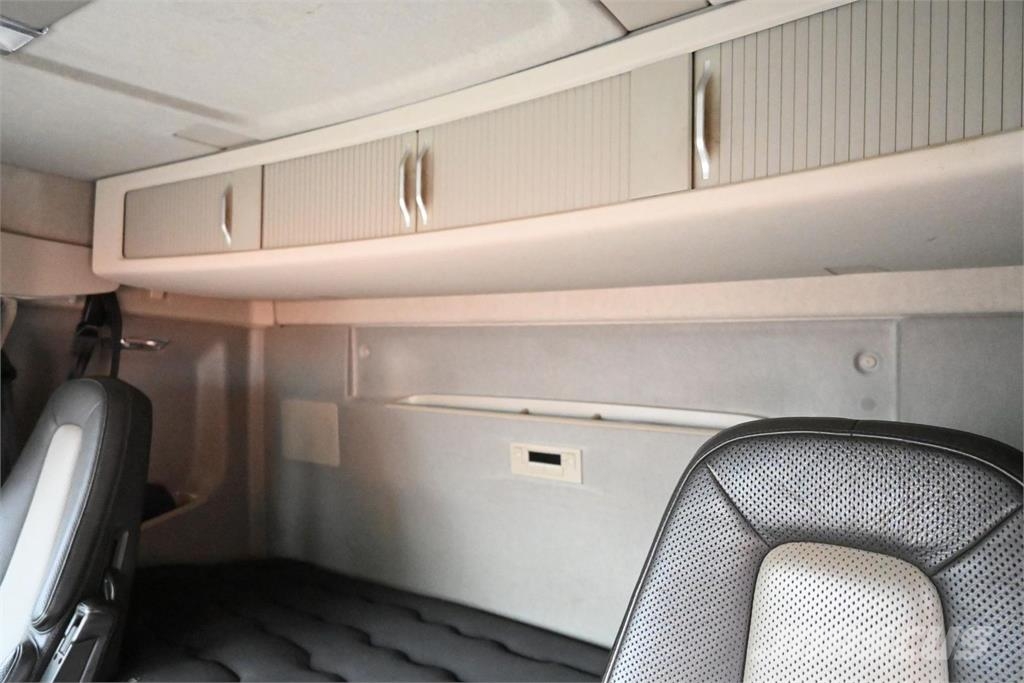 Volvo FH540 8x4*4 Tridem Abrollkipper