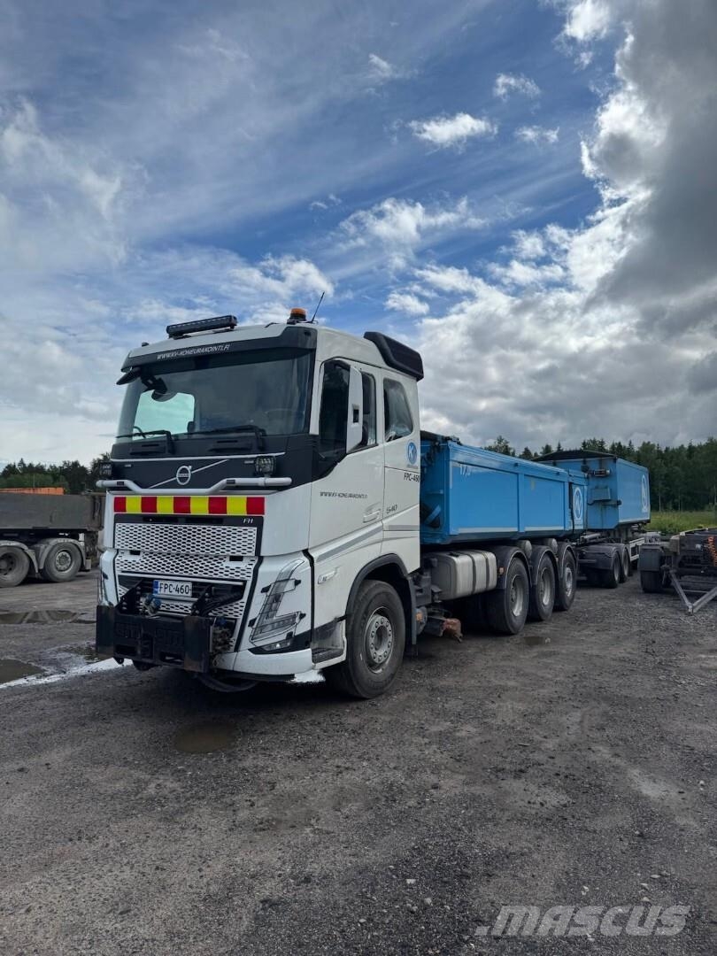 Volvo FH540 8x4 tridem+ Jyki 5 akselinen kasettivaunu Kommunalt / generelt kjøretøy