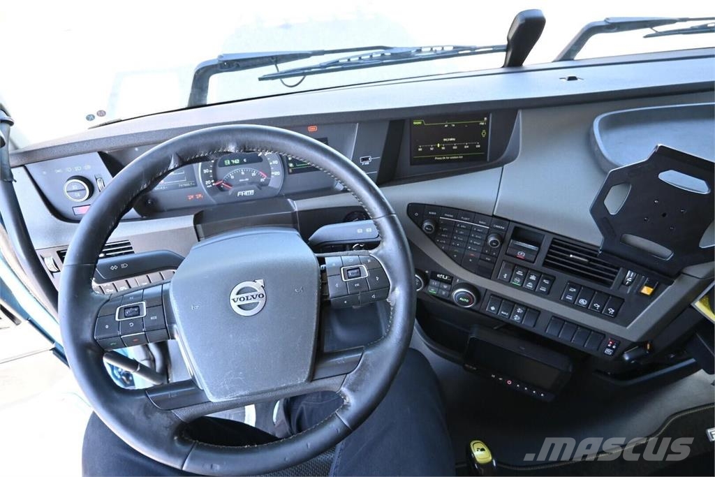 Volvo FH650 8x2 euro 6 شاحنات الرافعات الخطافية