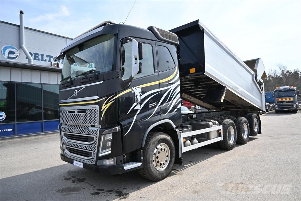 Volvo FH750 8x4 kippiauto Camiões basculantes