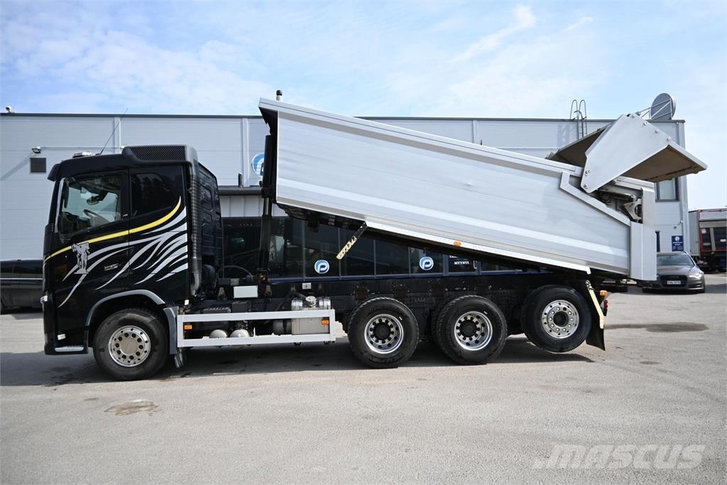 Volvo FH750 8x4 kippiauto Camiões basculantes