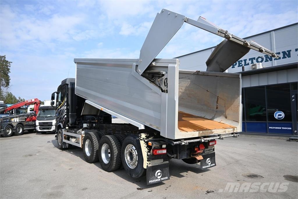 Volvo FH750 8x4 kippiauto Camiões basculantes
