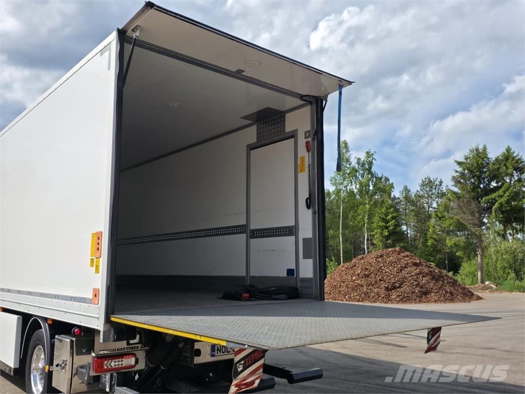 Volvo FL Electric Camiones caja cerrada