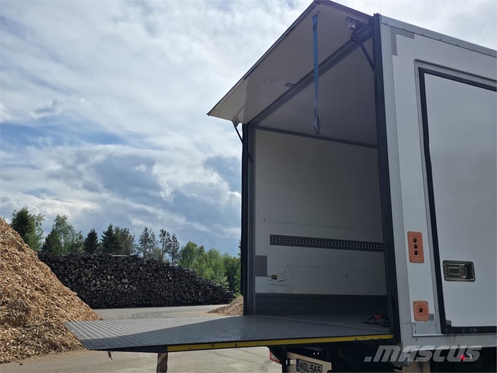 Volvo FL Electric Camiones caja cerrada