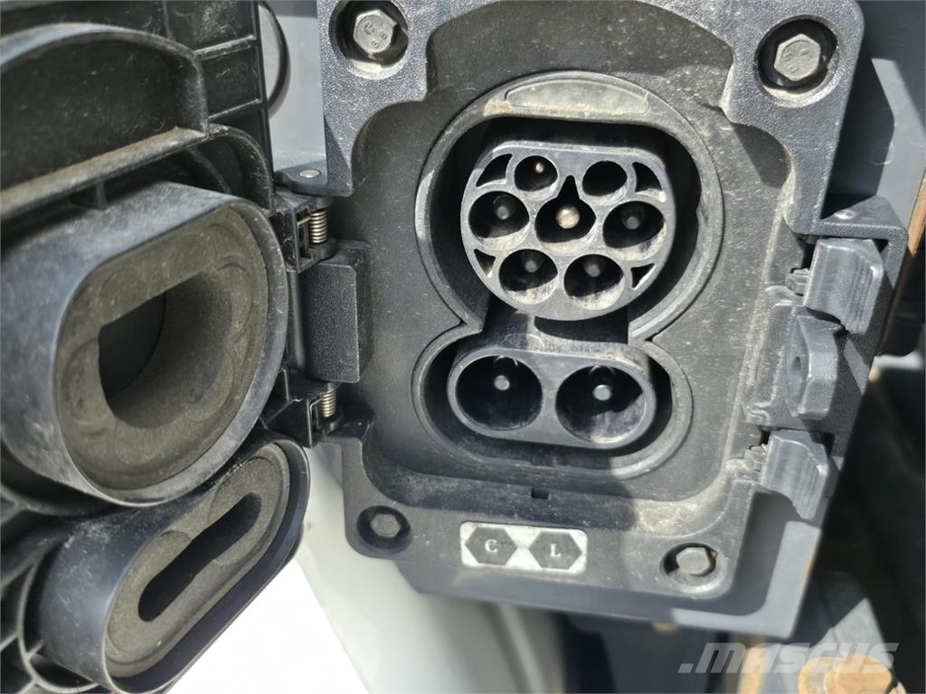 Volvo FL Electric Camiones caja cerrada