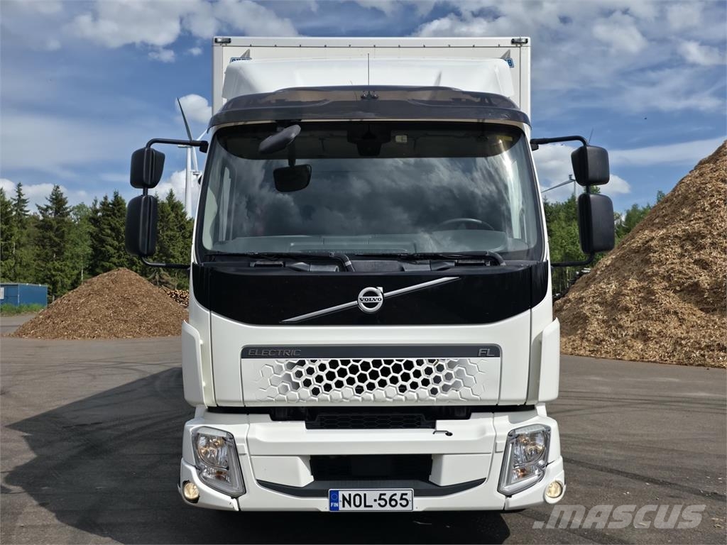 Volvo FL Electric Camiones caja cerrada