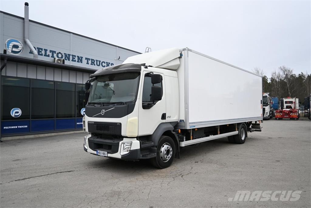 Volvo FL210 4x2 Camiones caja cerrada