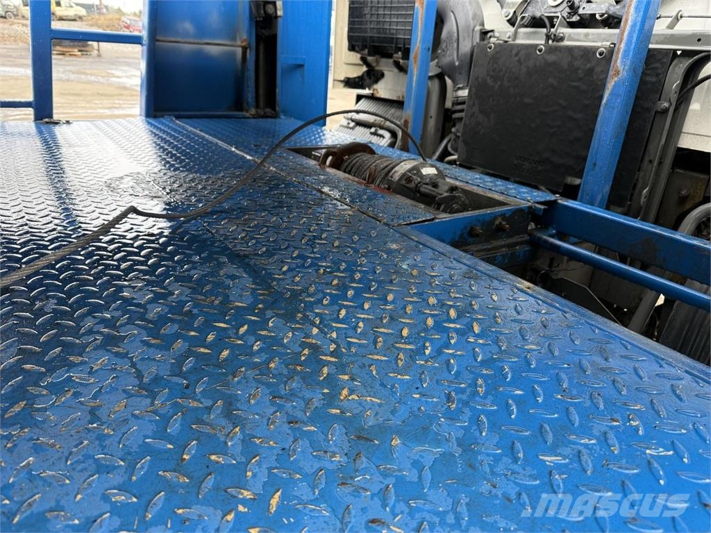Volvo Fl612 3 auton hinuri Camiones portavehículos