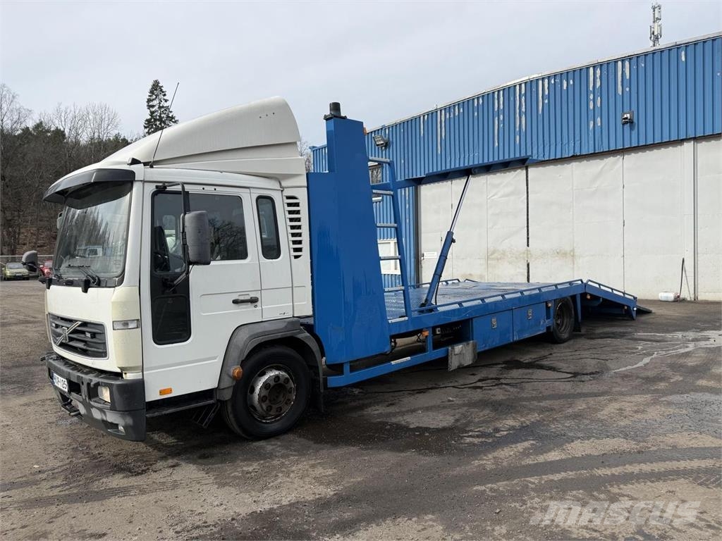 Volvo Fl612 3 auton hinuri Camiones portavehículos