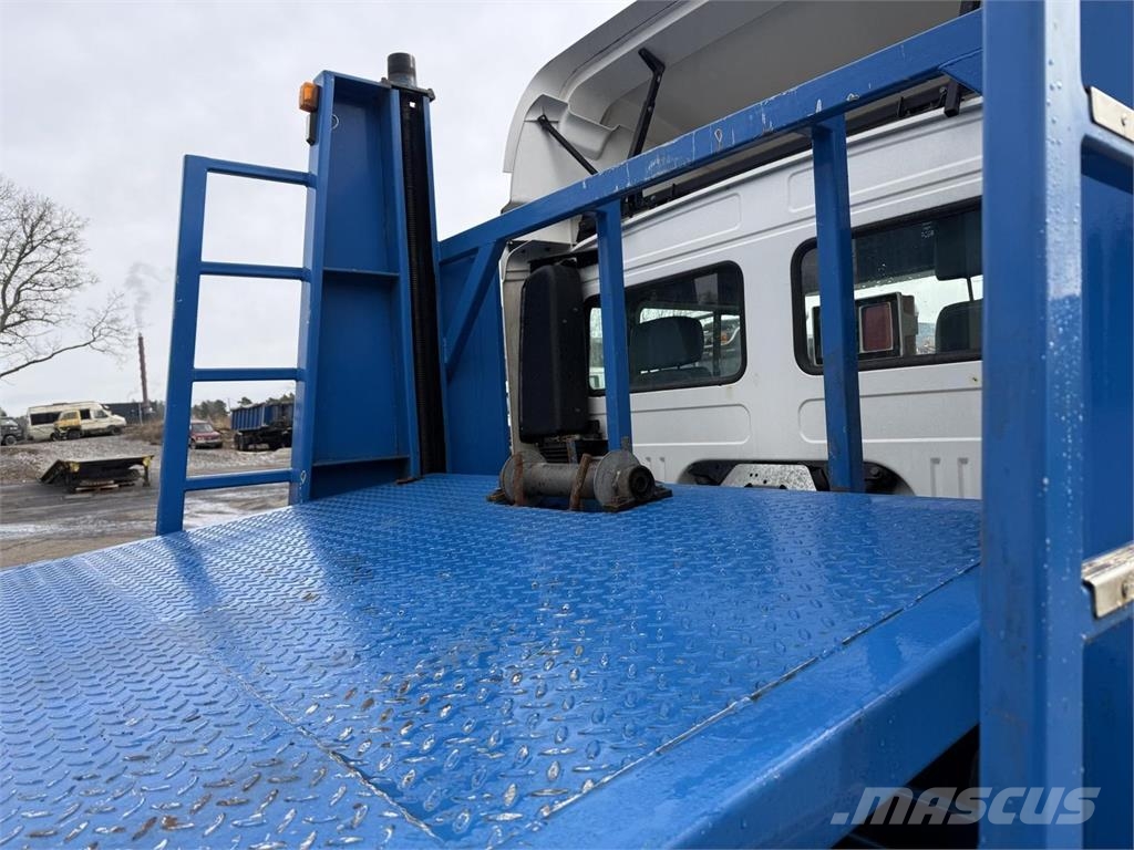 Volvo Fl612 3 auton hinuri Camiones portavehículos