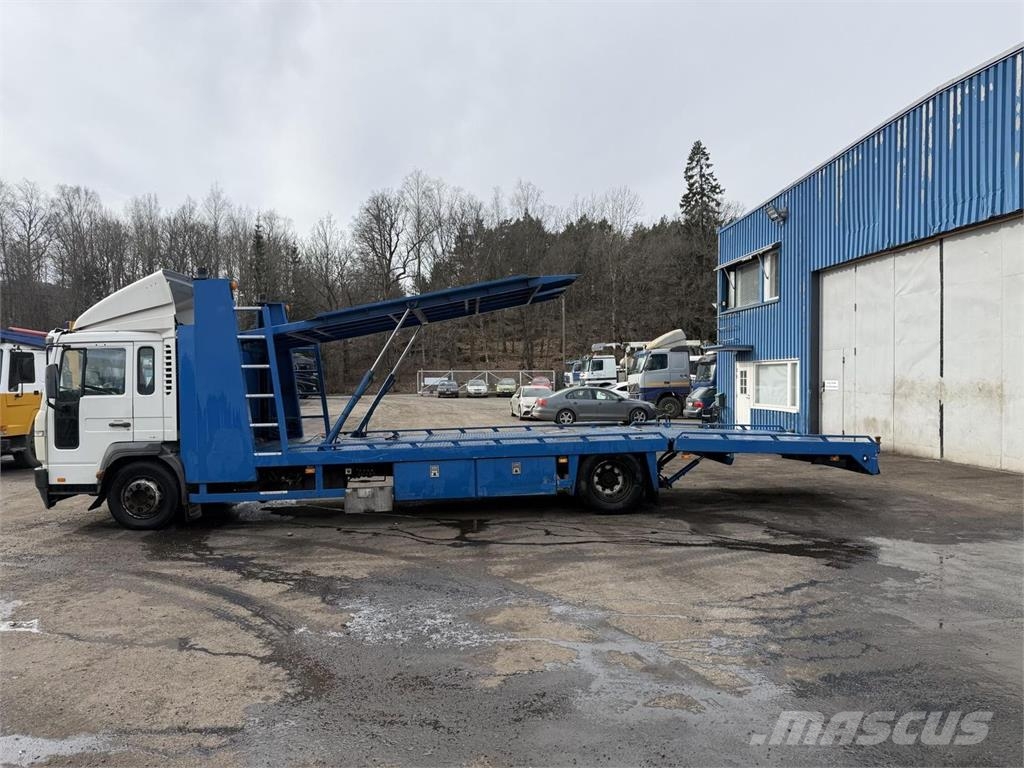 Volvo Fl612 3 auton hinuri Camiones portavehículos