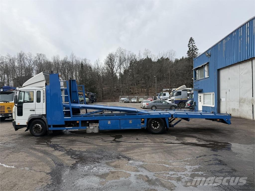 Volvo Fl612 3 auton hinuri Camiones portavehículos