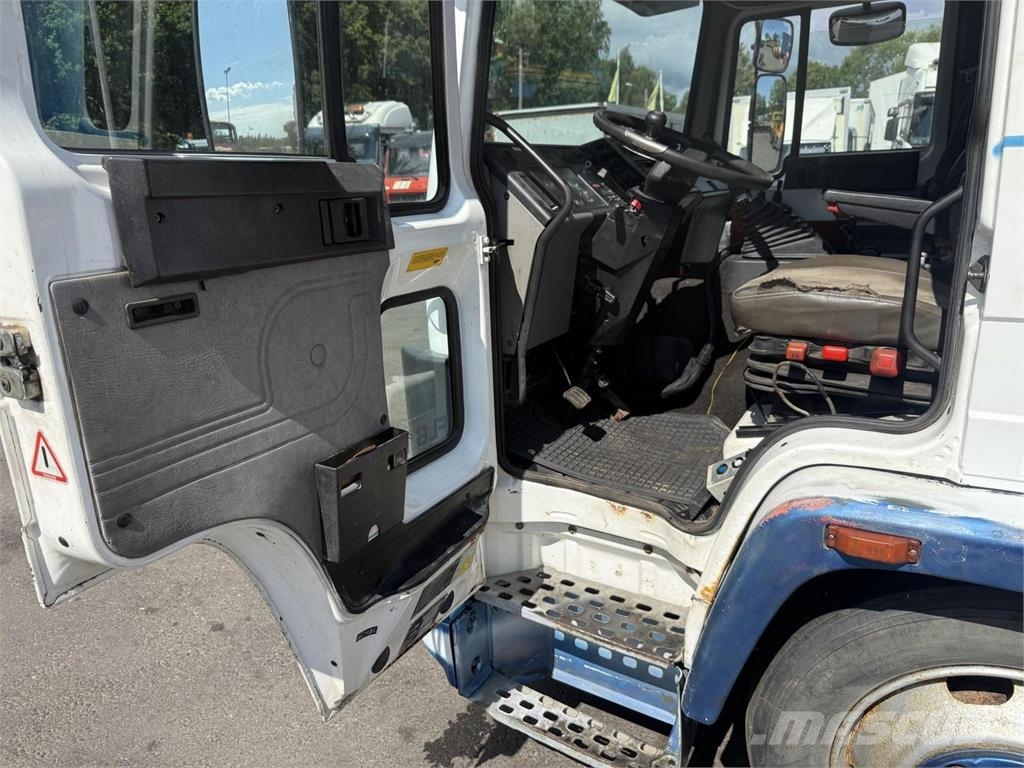 Volvo FL614 훅 리프트 트럭