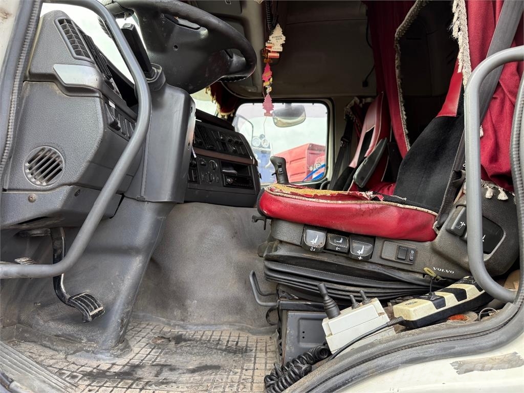 Volvo FM 12 8x4 Koukkulava kuorma-autot