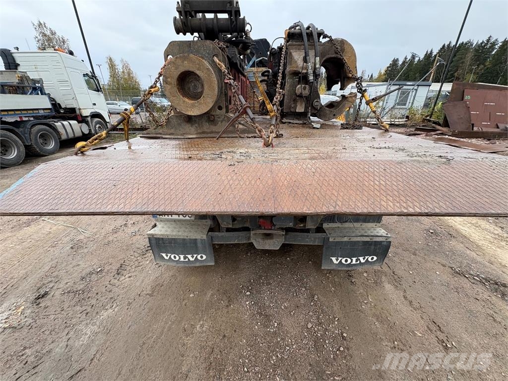 Volvo FM 420 MYYTY!! Hákový nosič kontejnerů