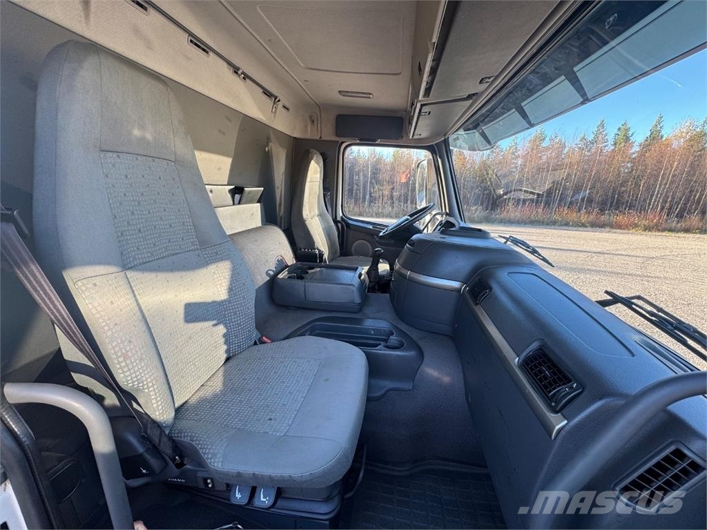 Volvo FM 9 6x2 Autotransporter