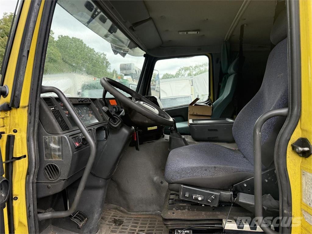 Volvo FM12 6x2 420 hp Camiones de cama baja