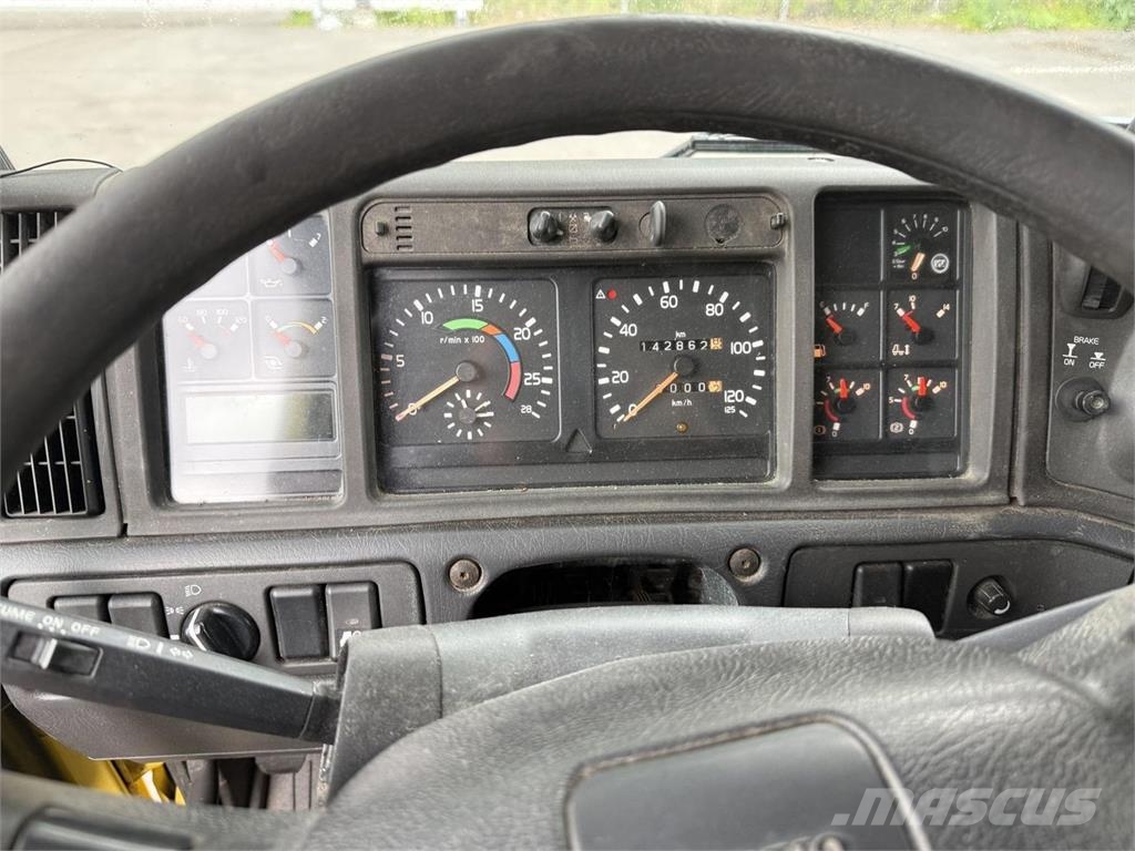 Volvo FM12 6x2 420 hp Camiones de cama baja