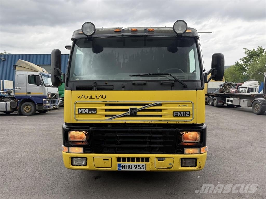 Volvo FM12 6x2 420 hp Camiones de cama baja