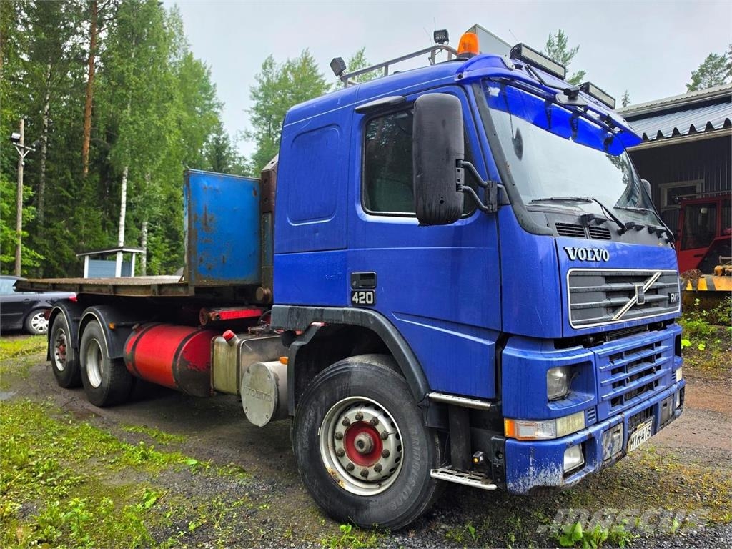 Volvo FM12 6X2 Vaijerivaihtolava-auto Camiones polibrazo