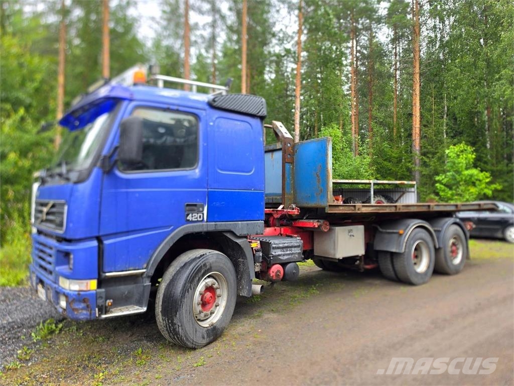 Volvo FM12 6X2 Vaijerivaihtolava-auto Camiones polibrazo